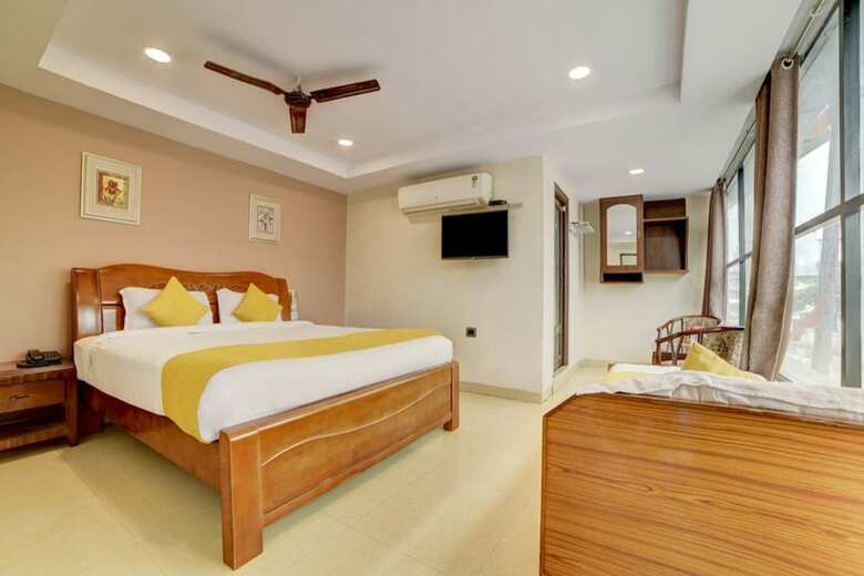 Hotel Padmini Elite