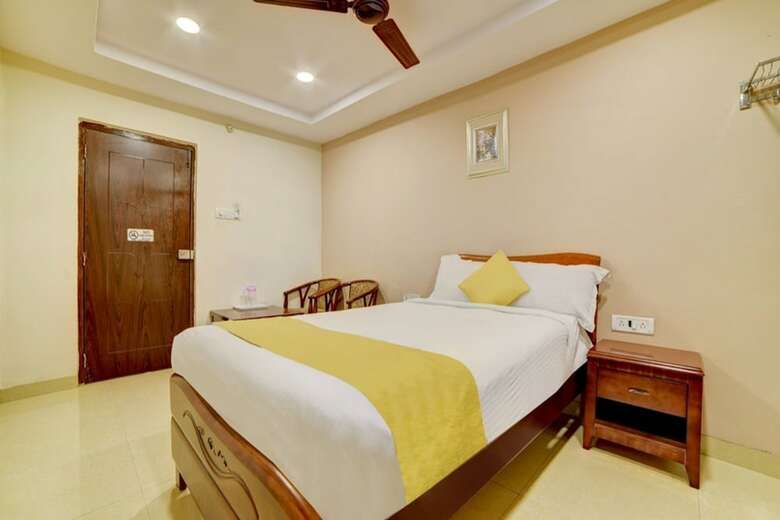 Hotel Padmini Elite