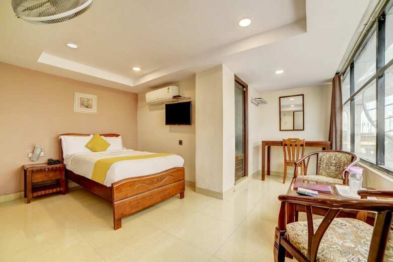Hotel Padmini Elite