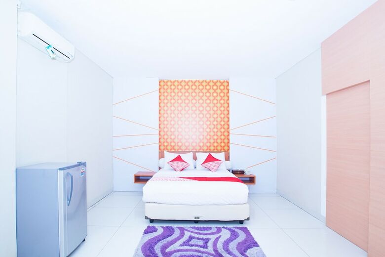 Hostal Oyo 340 Cleo Guest House