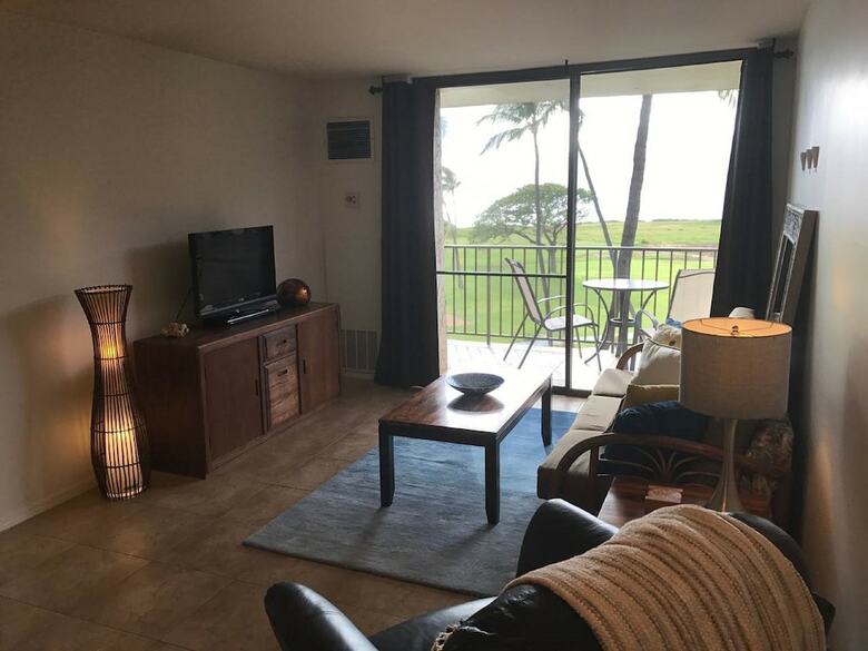 Kauhale Makai 430 - One Bedroom Condo