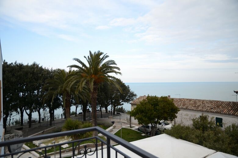 L'orizzonte Relais Sirolo