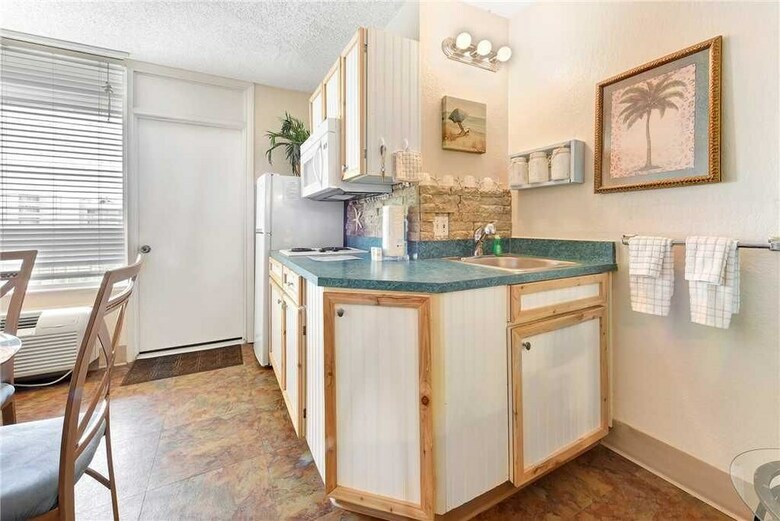 Ocean Jewel 408 - One Bedroom Condo