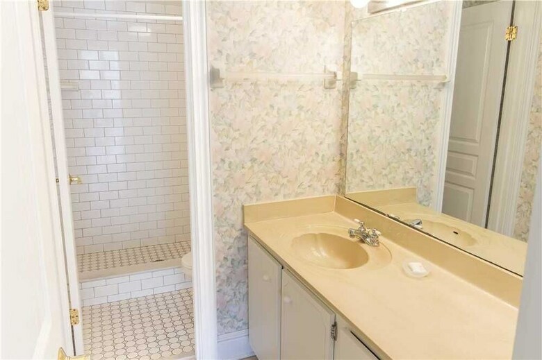 Captains Quarters 218 - Two Bedroom Condo