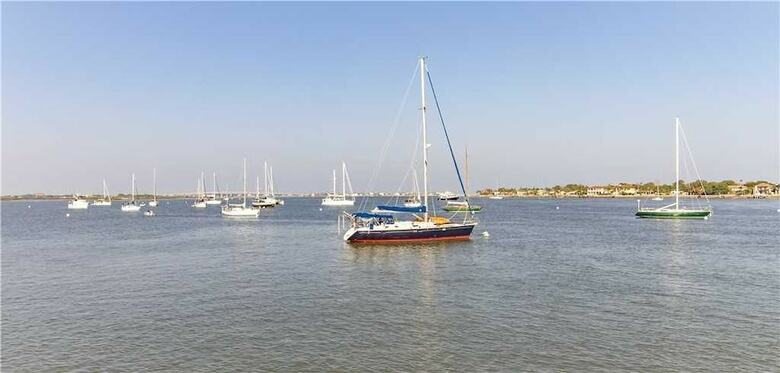 Captains Quarters 218 - Two Bedroom Condo