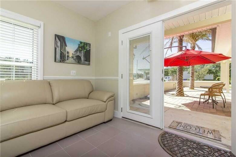 Living The Dream - Studio Condo