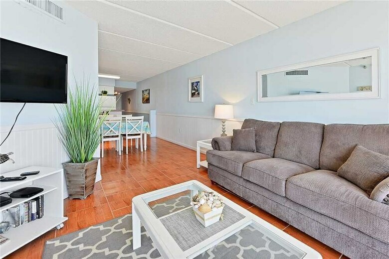 Jacksonville Beachdrifter 406 - Two Bedroom Condo