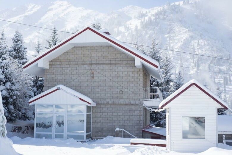 Mountains House