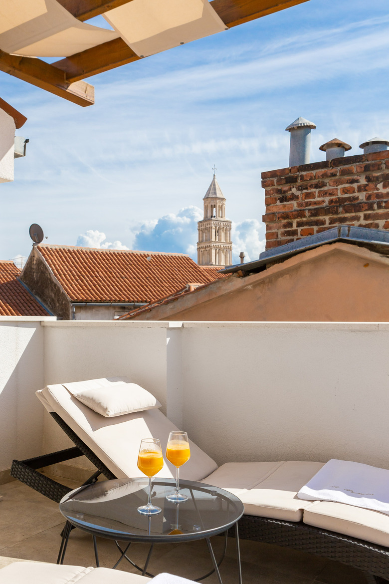 Hotel Le Premier Rooms