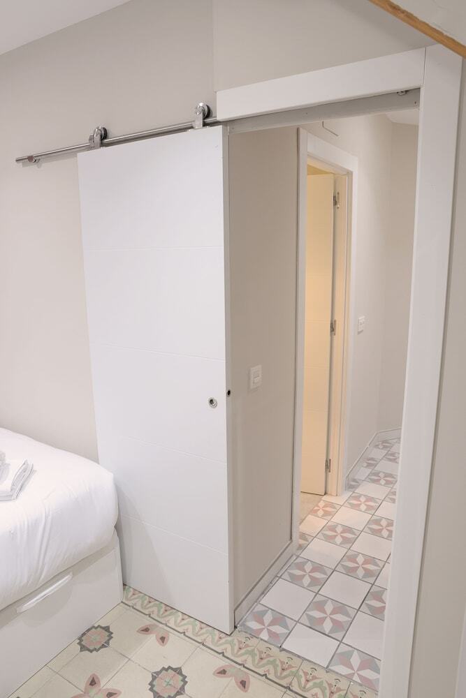 Apartamentos Mesones 18 3000