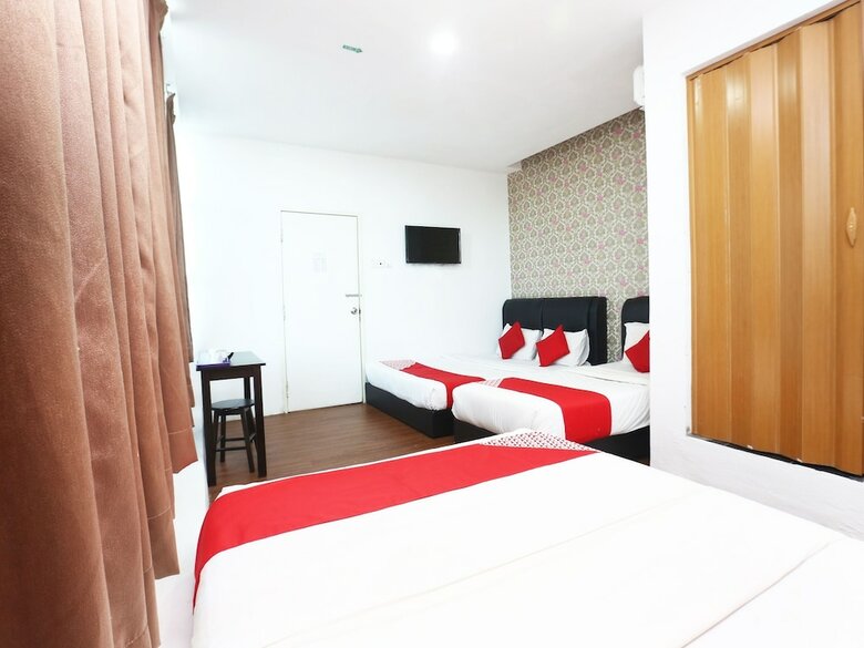 Oyo 717 Mr J Hotel Wakaf Che Yeh 2