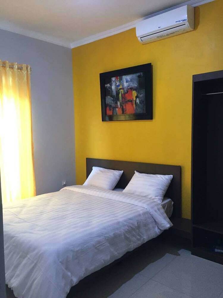 Villa Fahim 1 Puncak 4 Bedroom