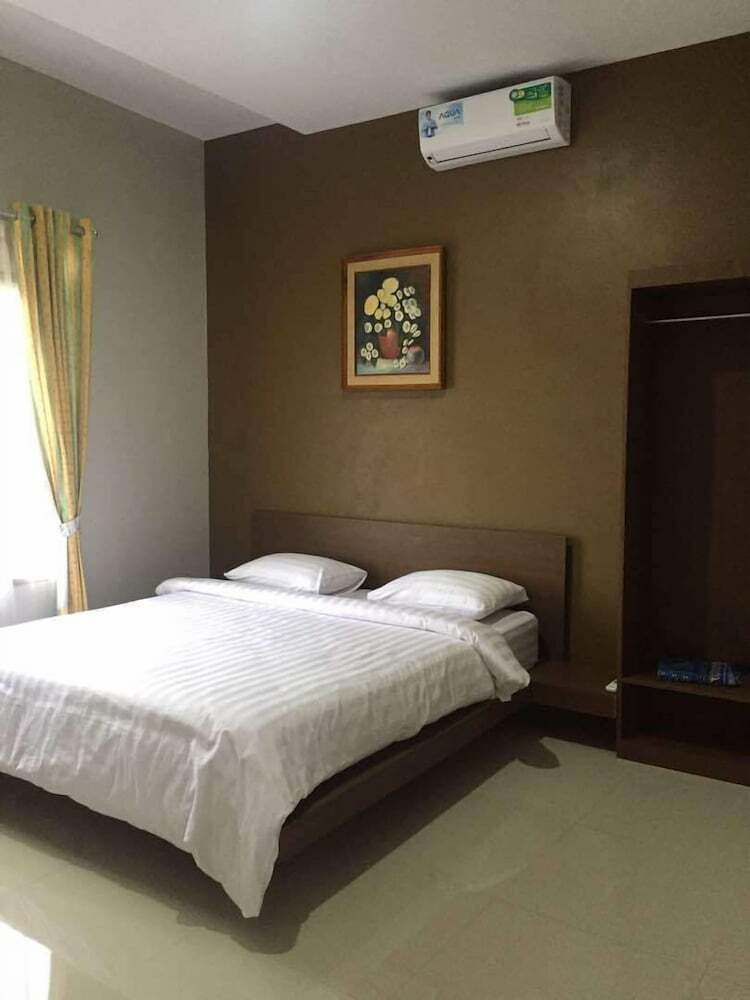 Villa Fahim 1 Puncak 4 Bedroom