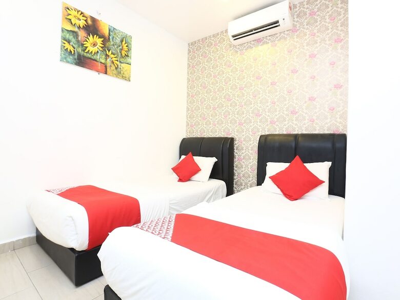 Oyo 718 Mr J Hotel Wakaf Che Yeh 1