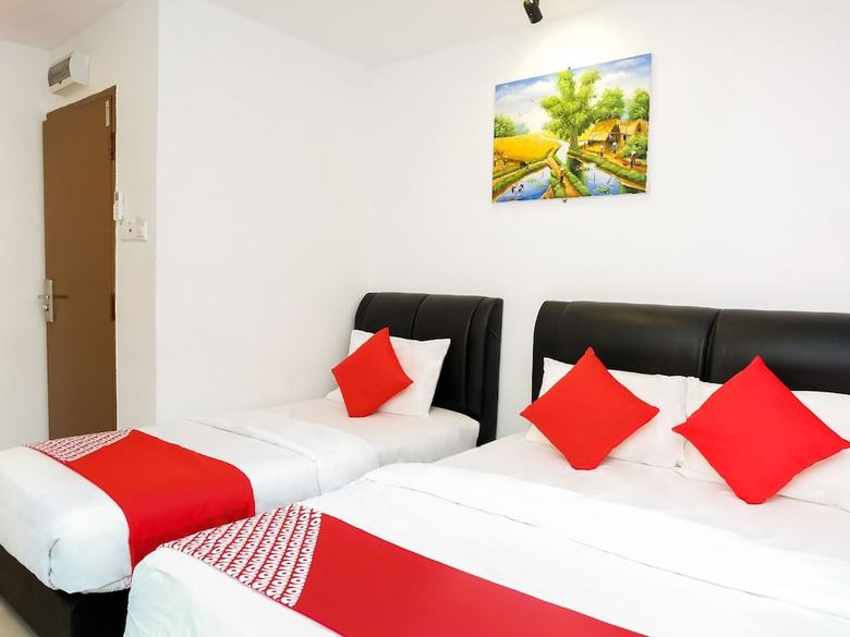 Oyo 718 Mr J Hotel Wakaf Che Yeh 1