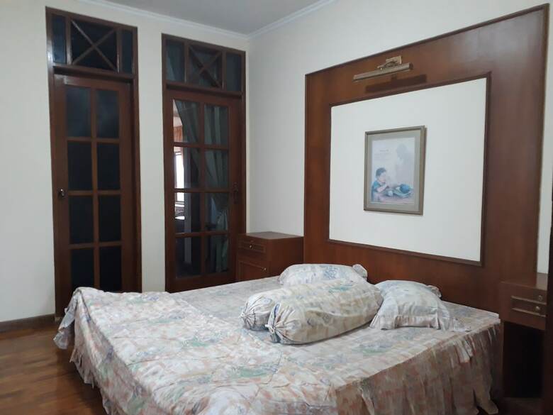 Villa Beverly Hills Puncak For 50 Pax