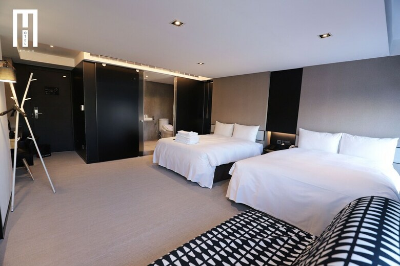 Slow Town Hotel