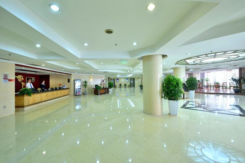 Golden Oasis Hotel