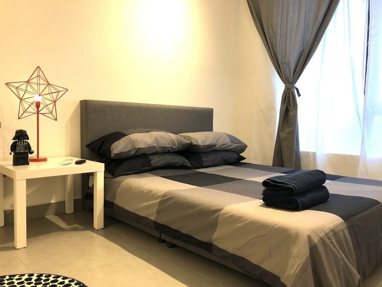 Kanvas Soho Suites