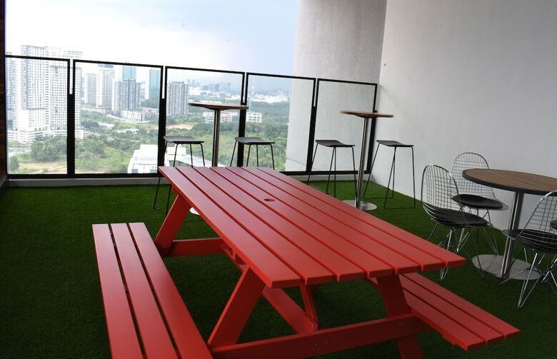 Kanvas Soho Suites
