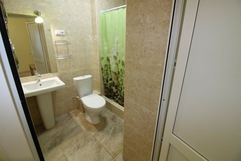 Bed & Breakfast Guest House Chernomorskaya 8a
