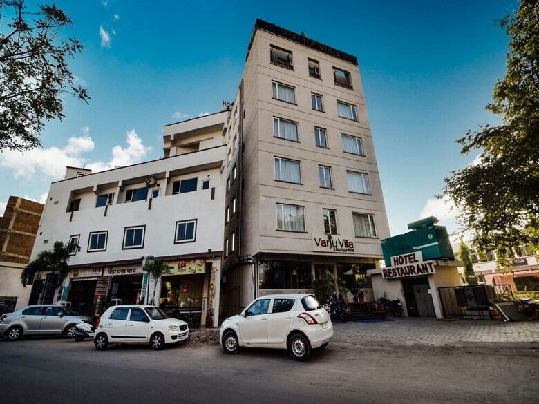 Hotel Capital O 26805 Varju Villa