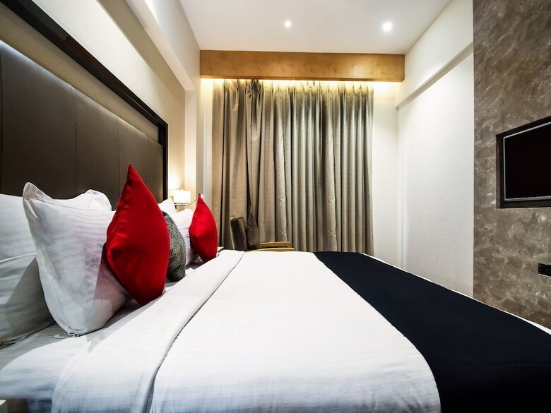 Hotel Capital O 26805 Varju Villa