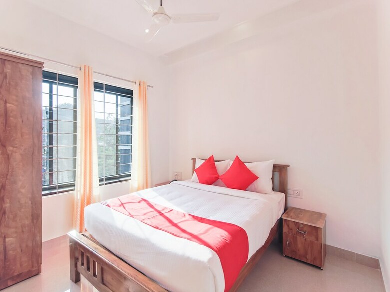 Hotel Oyo 26769 Vijaya Comfort Inn