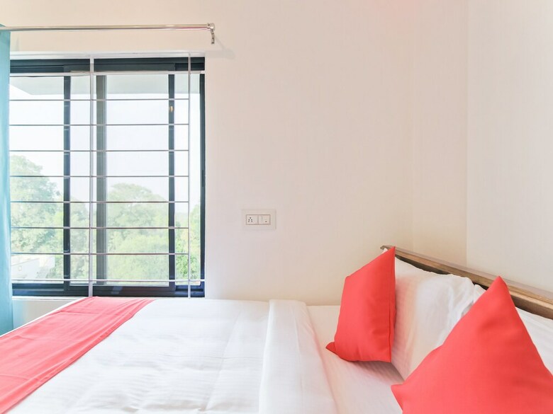 Hotel Oyo 26769 Vijaya Comfort Inn