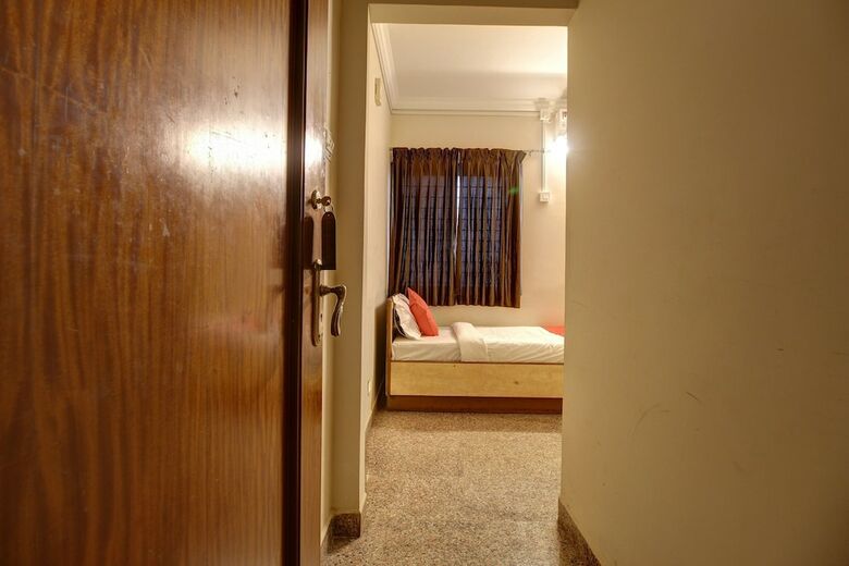 Oyo 23051 Hotel Surya Yatri Niwas