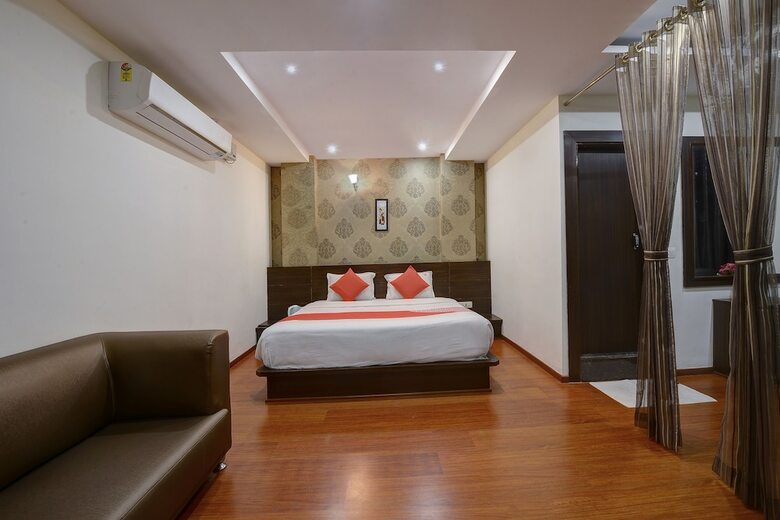 Oyo 22861 Hotel Samanvi International