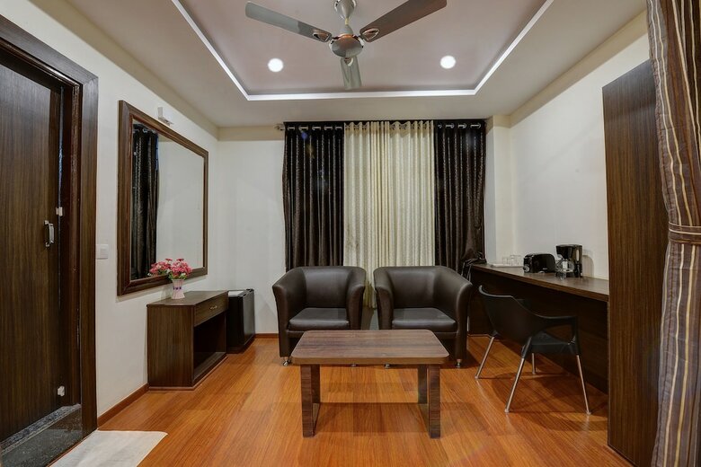 Oyo 22861 Hotel Samanvi International