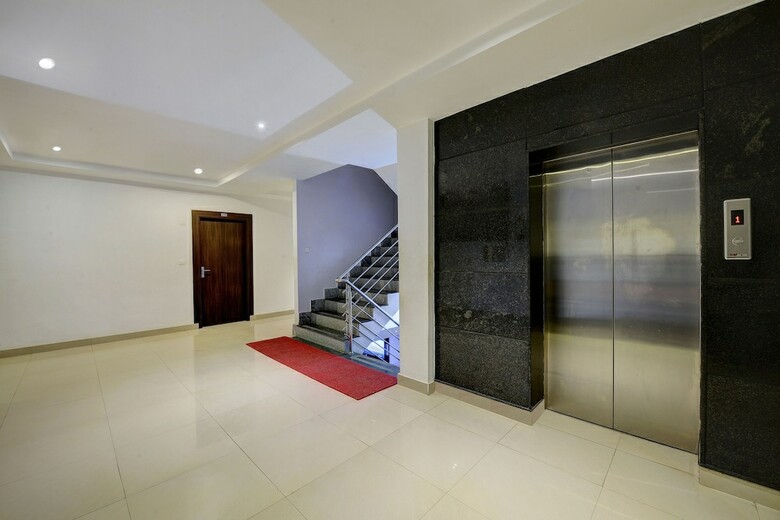 Oyo 22861 Hotel Samanvi International