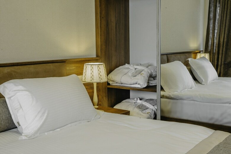 Hotel Seventeen Rooms