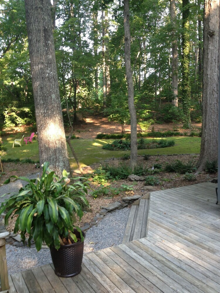 Bed & Breakfast Azalea Private Wellness Retreat Bnb