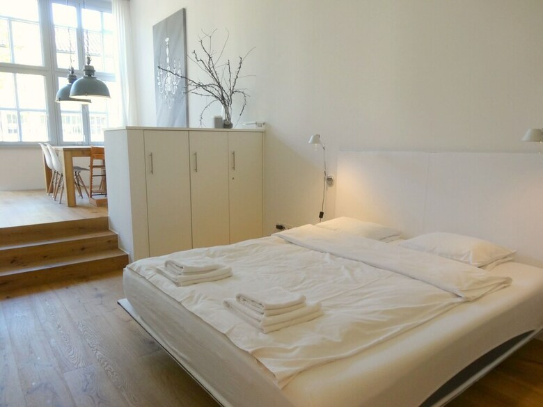 Apartamentos Airhosted - Zurich Vacation Home Rentals