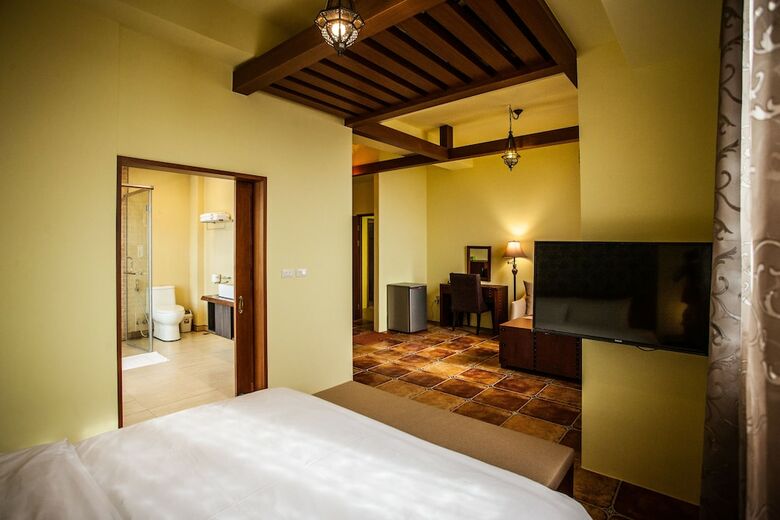 Oasis Hotel