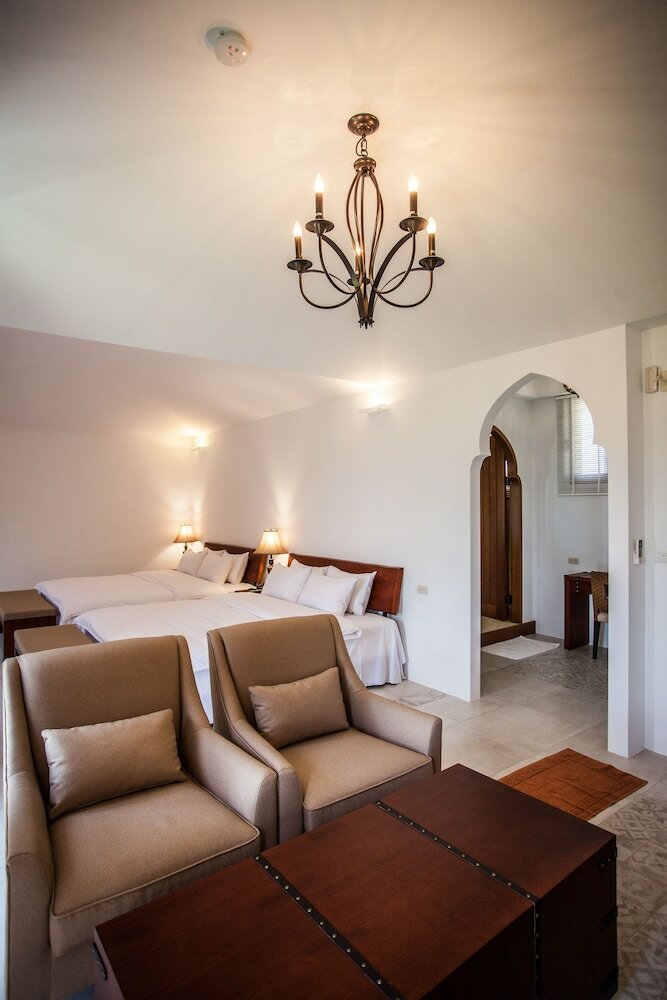 Oasis Hotel