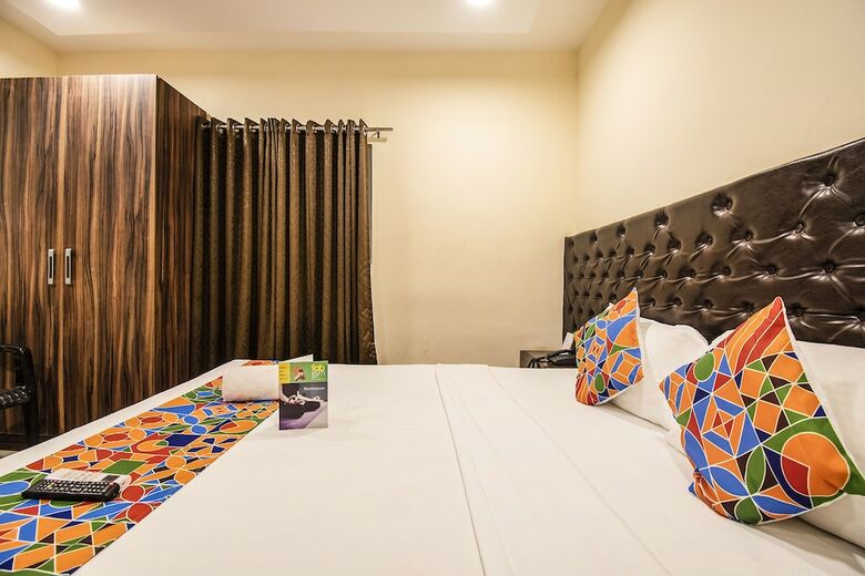 Hotel Fabexpress Lions India