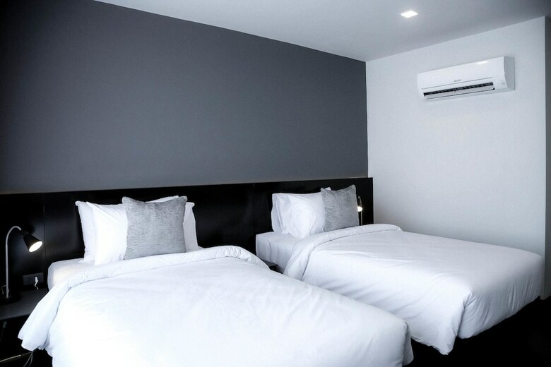 Crew Hotel