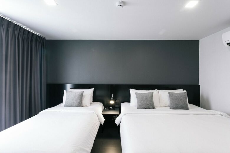 Crew Hotel