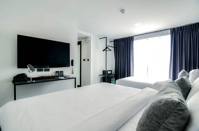 Crew Hotel