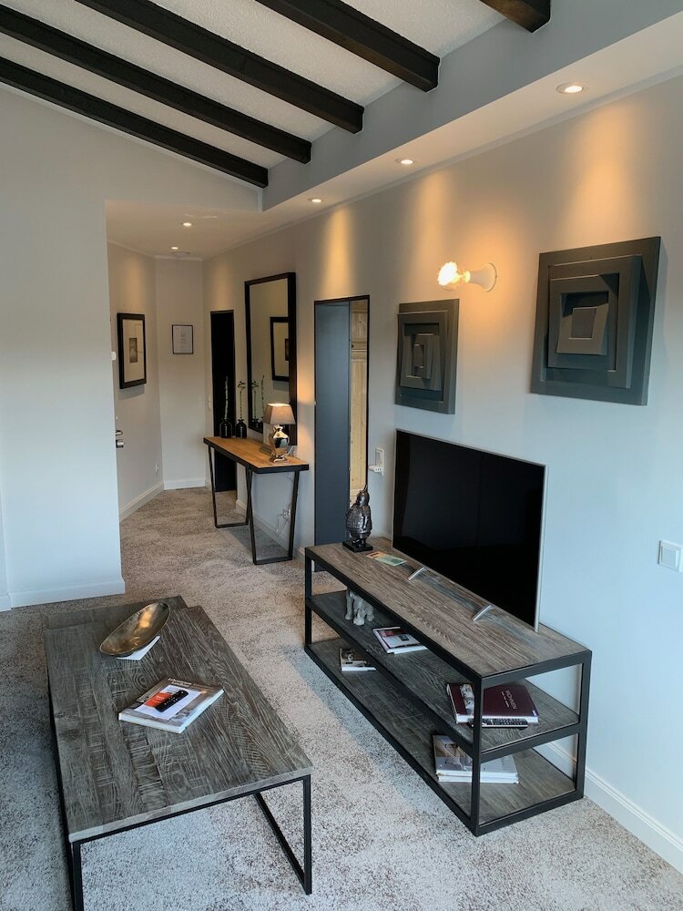 Apartamentos Besotel