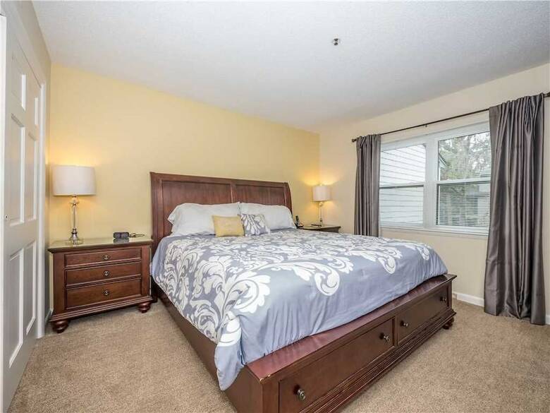 8006 Treetops - Three Bedroom Condo