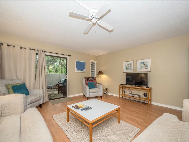 Sailmaster 37 - Two Bedroom Condo