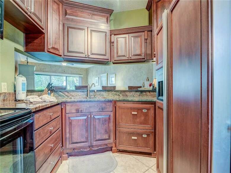 Ocean Breeze 14 - Two Bedroom Condo