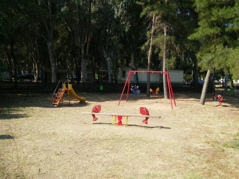 Happy Camp In Camping Iscrixedda