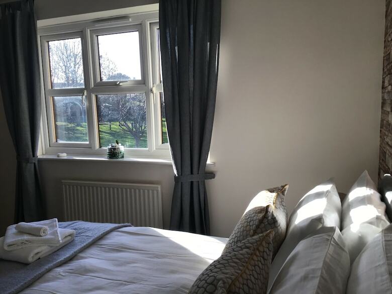 Wilton View