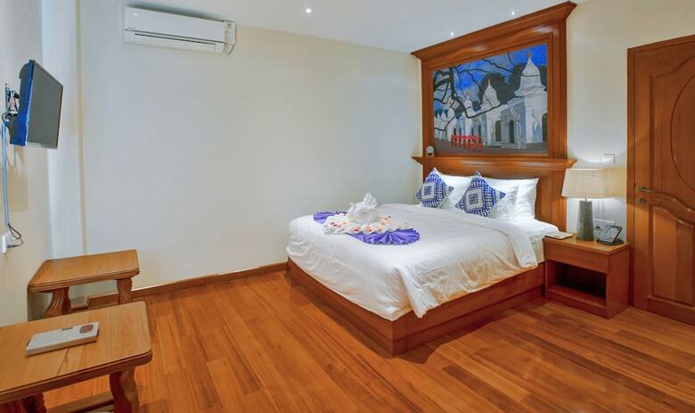 Hotel Sunset Palace View Suites
