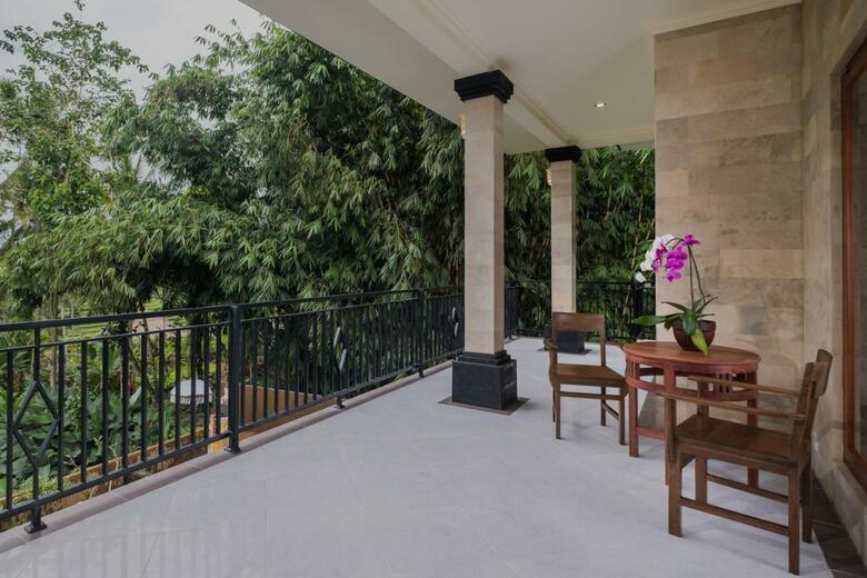 Puri Astina Villa